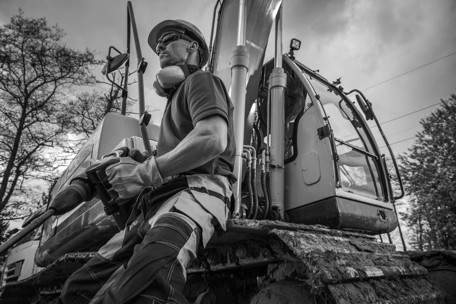 A Sub-Zone operator running an excavator on an Auckland worksite